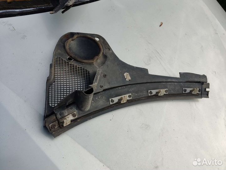 Жабо Renault Laguna 2