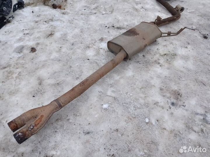 Задняя часть глушителя