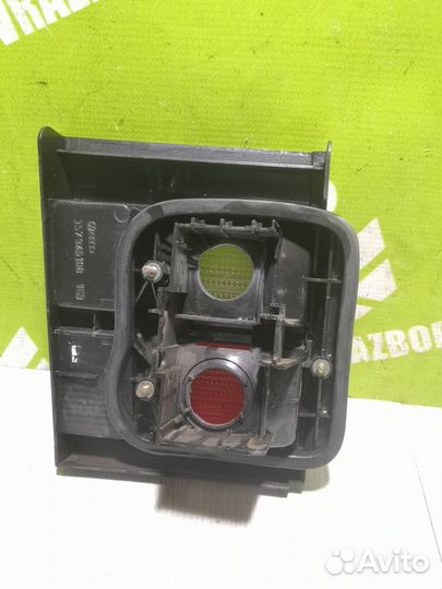 Фонарь задний внутренний правый Фольксваген Пасс