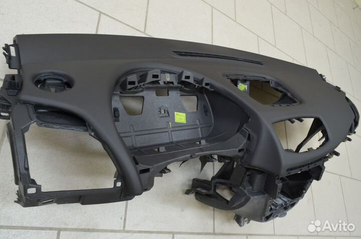 Торпедо панель приборов Рено Флюенс