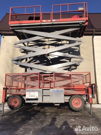 Ножничный подьемник