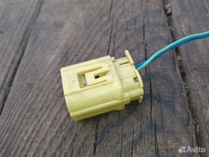 Фишка проводки Тойота Лексус Toyota Lexus 12352