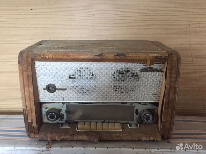 Предметы быта и газеты журналы времен СССР