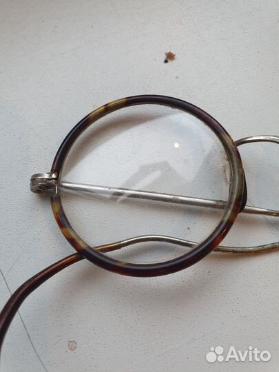 Очки дореволюционные и фанарик СССР