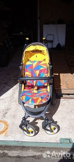 Прогулочная коляска