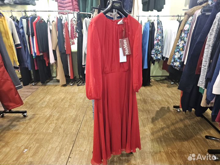 Шелковое платье Max Mara (48 it )