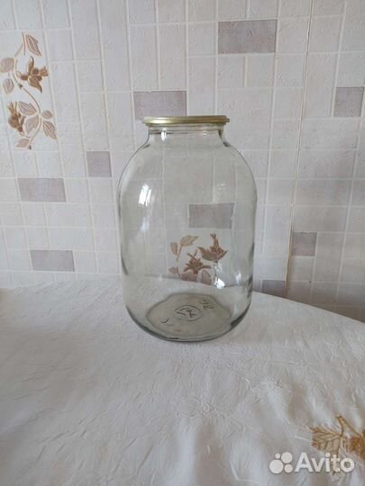 Банка трехлитровая, бутылка