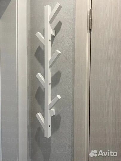 Вешалка 
