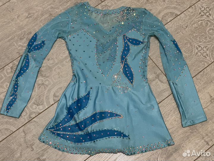 Гимнастический купальник с юбкой