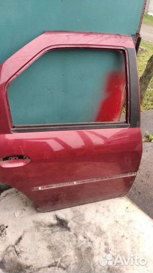 Передние, задние двери, панель приборов Логан 2011