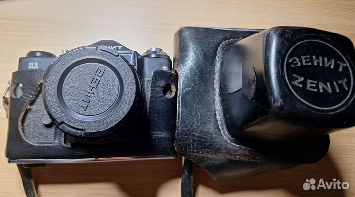 Плёночный фотоаппарат Зенит