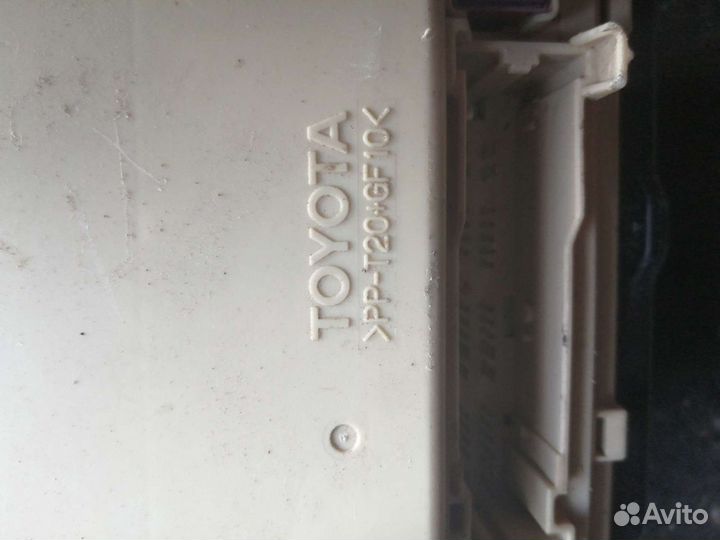 Блок предохранителей Toyota Camry V40