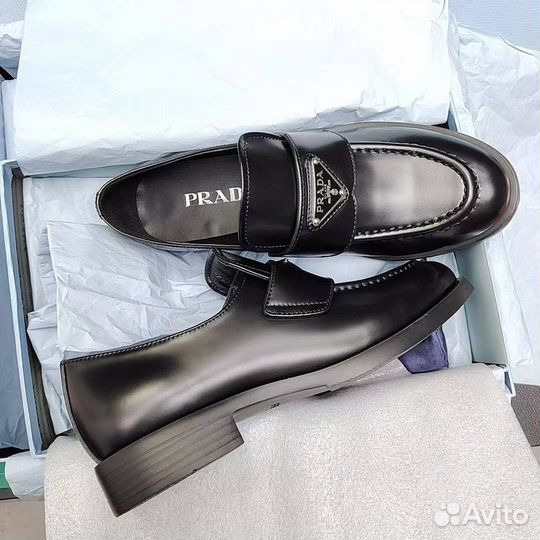 Лоферы Prada Женские