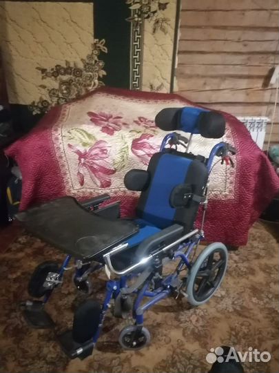 Инвалидная коляска