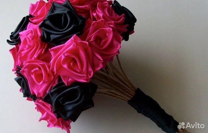 Букет из атласных лент