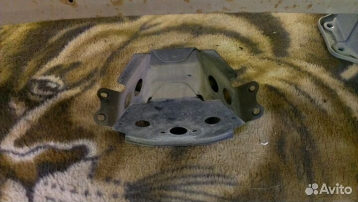 Задний усилитель Subaru Tribeca / Субару Трибека