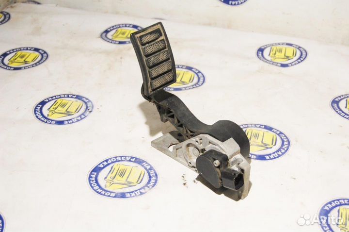 Педаль газа электрическая 20574535 volvo, FH