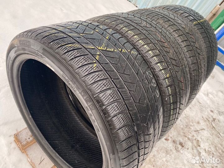 Pirelli Scorpion Winter 265/40 R21 и 295/35 R21
