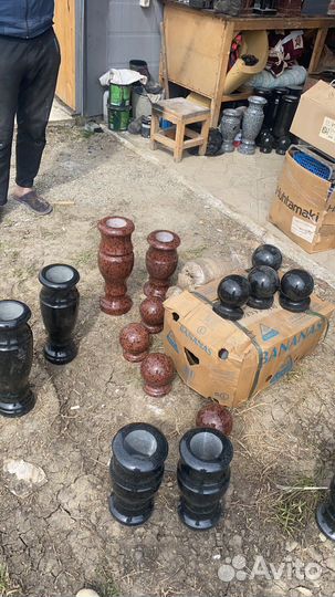 Вазы из гранита