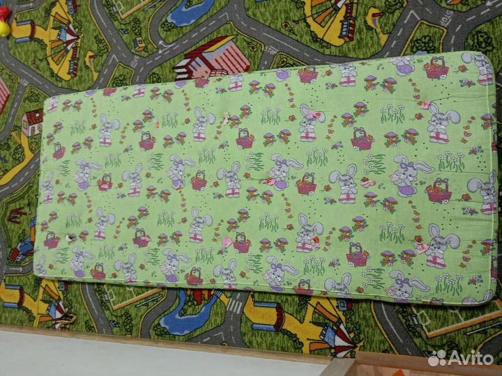 Матрас для детской кровати бу, состояние хорошее