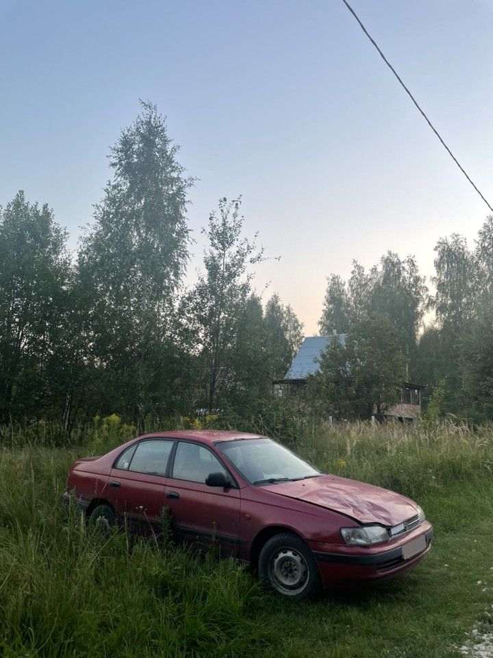 Toyota Carina E: фото владельца