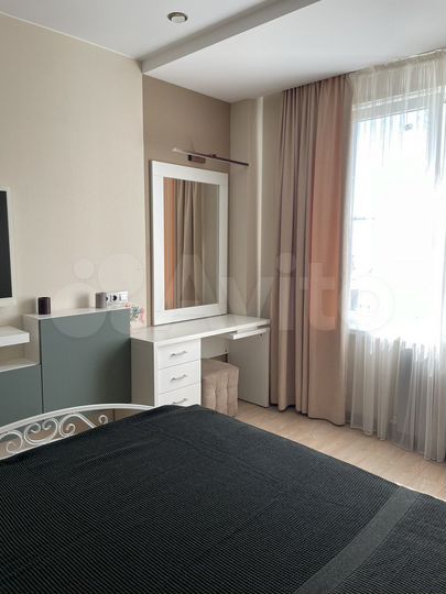 2-к. квартира, 70 м², 4/9 эт.