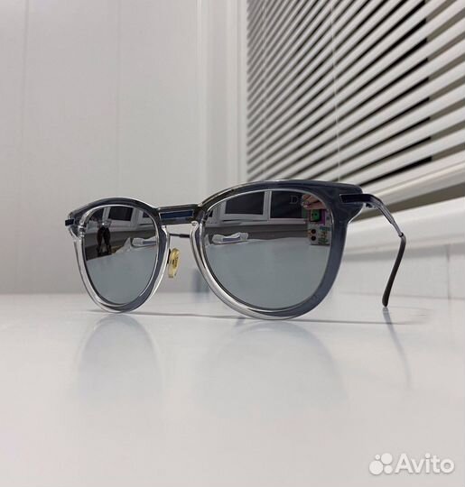 Солнцезащитные очки