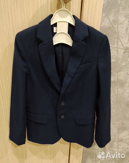 Продам школьный пиджак