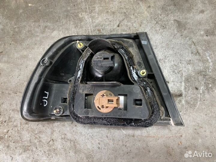 Фонарь правый внешний Nissan Sunny FB15 QG15 2001