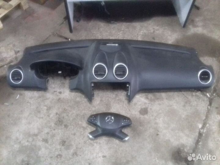 Мерседес мл W164 панель