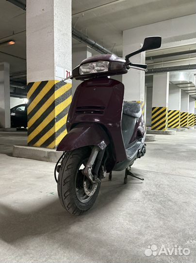 Honda lead 90