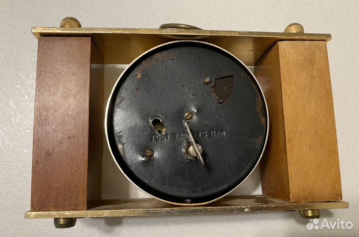 Настольные часы Маяк