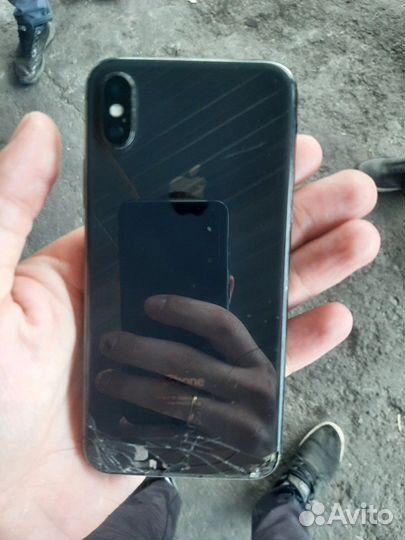 iPhone X, 64 ГБ