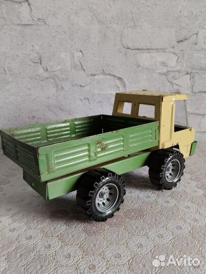 Игрушка машинка железная СССР