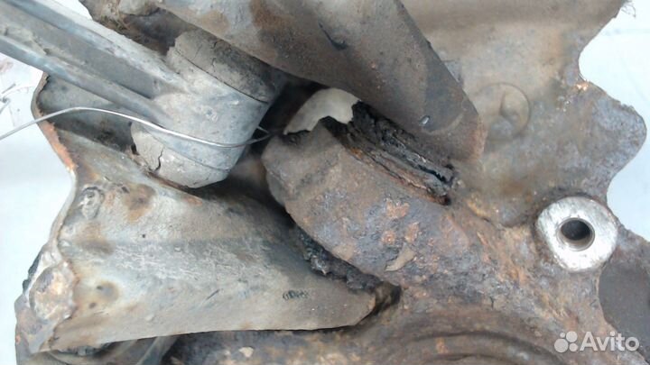 Ступица (кулак, цапфа) Mercedes 124, 1991