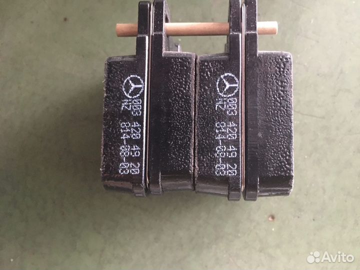 Накладки тормозные a0034204920