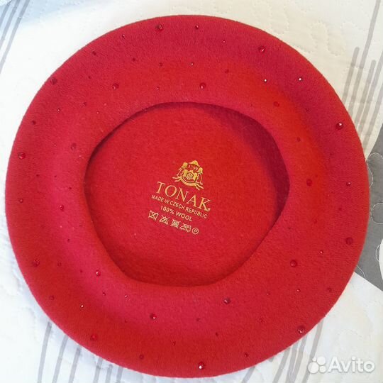 Берет новый женский