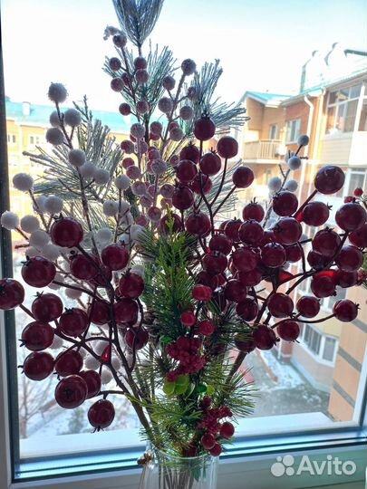 Елка и новогодний декор