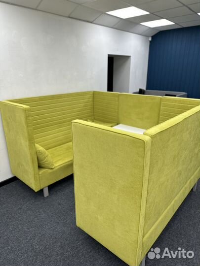 Офисный диван как новый, переговорная зона
