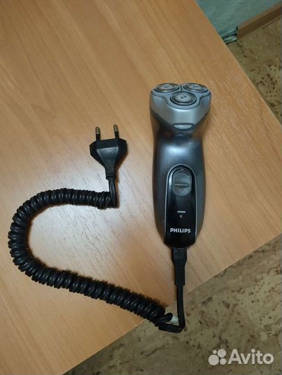 Бритва электрическая philips