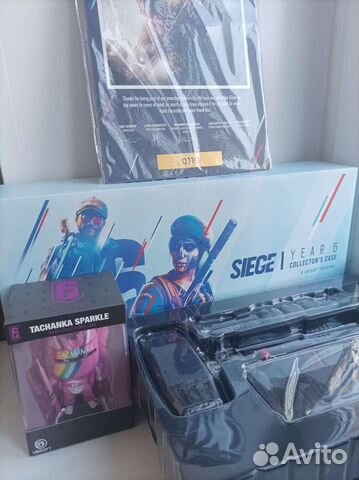 Rainbow Siege Year 6 Collector's Case