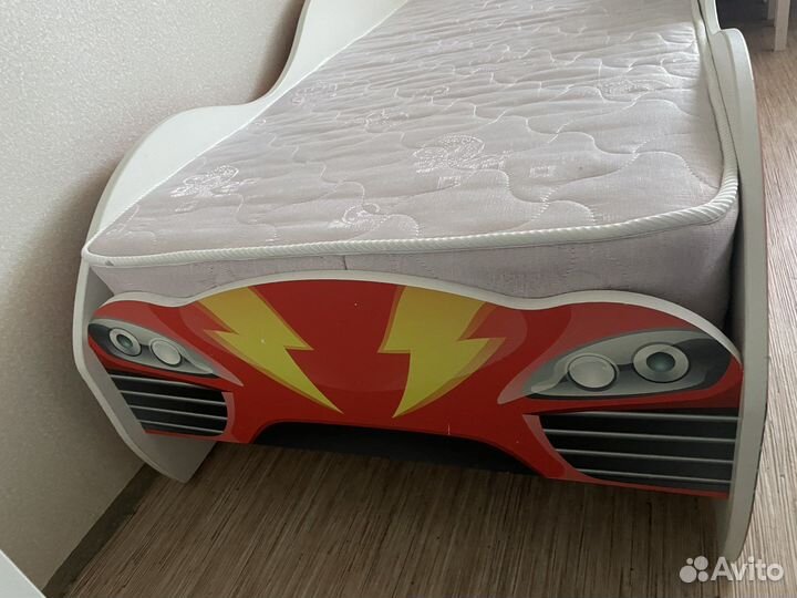 Кровать машина с матрасом