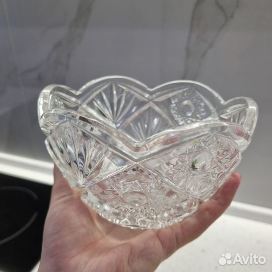 Ваза хрустальная