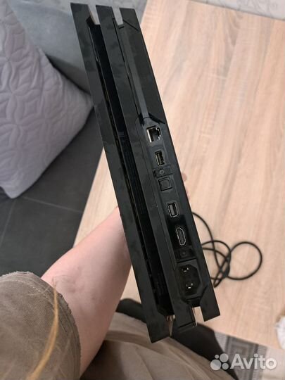 Sony PlayStation 4 Pro 1Tb CUH-7108B