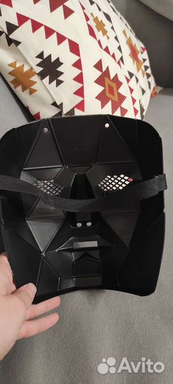 Маска из игры в кальмара