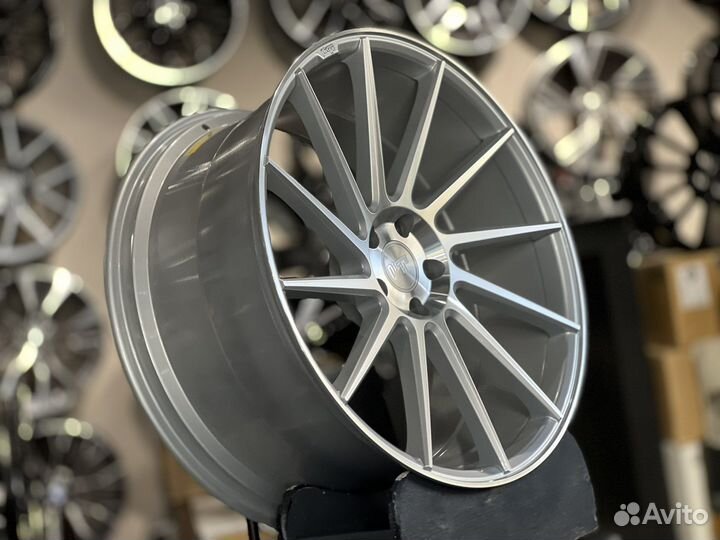 Диски R22 5x114,3 Genesis Lexus Infinity