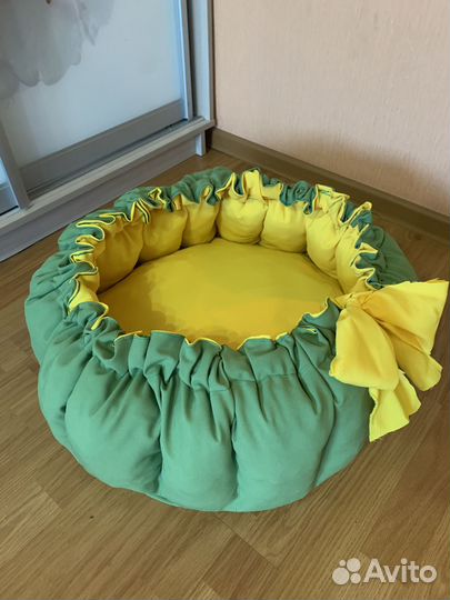 Лежанка для собак и кошек