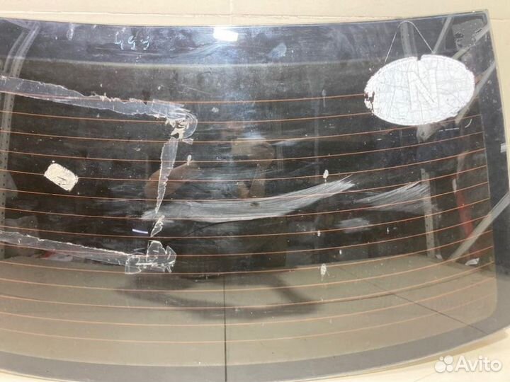 Стекло заднее заднее Hyundai Accent 2 G4EC 1.5