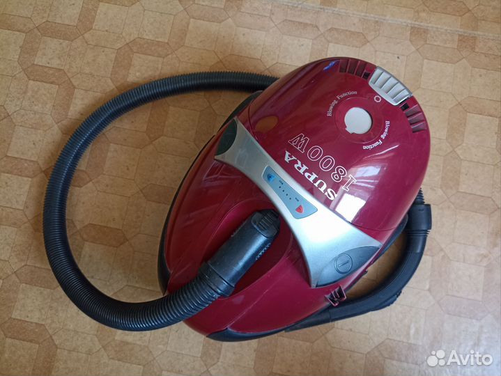 Пылесос с аквафильтром supra