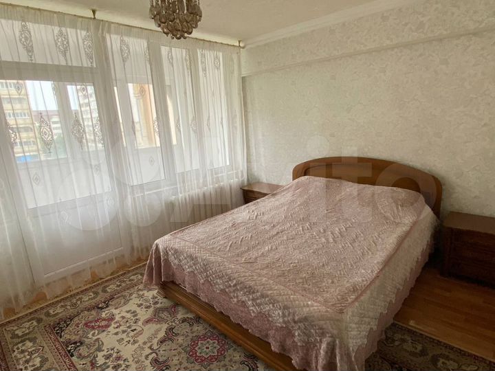 2-к. квартира, 56 м², 4/9 эт.